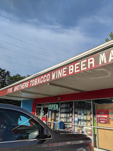 5 Brothers Tobacco Wine Beer in Fort Walton Beach