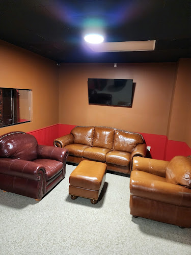 8’s Cigar Lounge in LaGrange