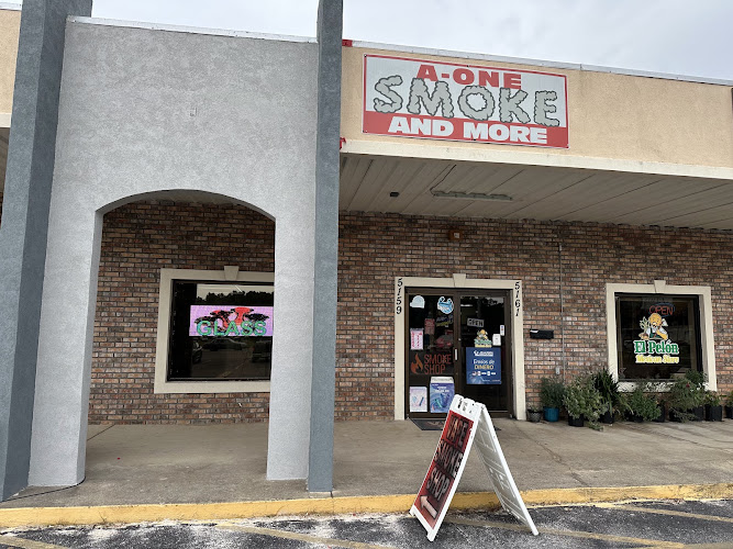 A-One Smoke & More in Milton