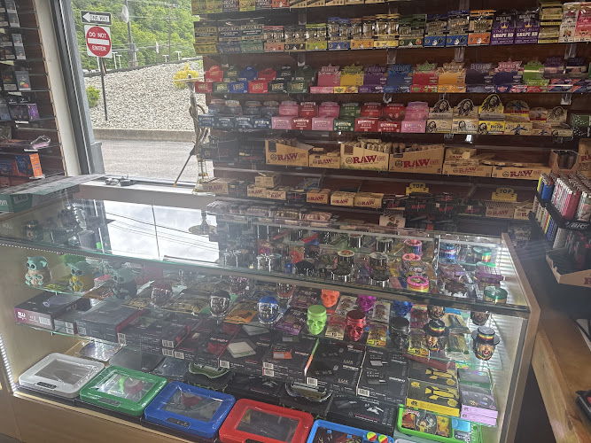 Adam vape and tobacco in Pittsburgh