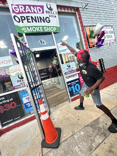 Aura Ash Tech Smoke Shop in Lithonia