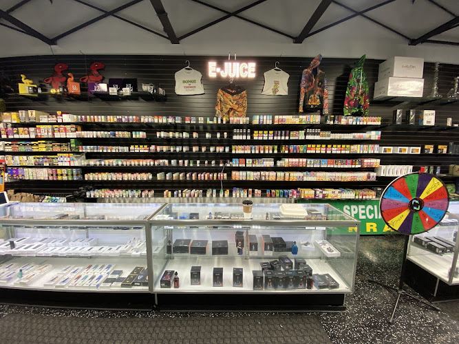 B & Tz Glass & Vape in Ypsilanti