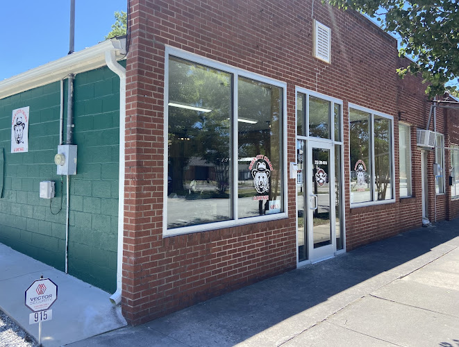 Bern City Cigars and Lounge in New Bern