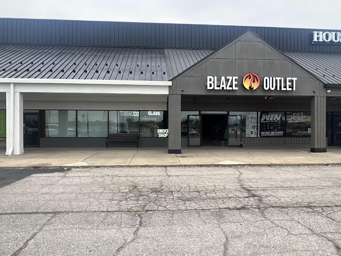 Blaze Outlet Smoke & Head Shop in Monroe