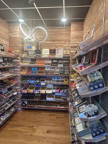 Blue Apple Vape & Smoke in Spring Grove