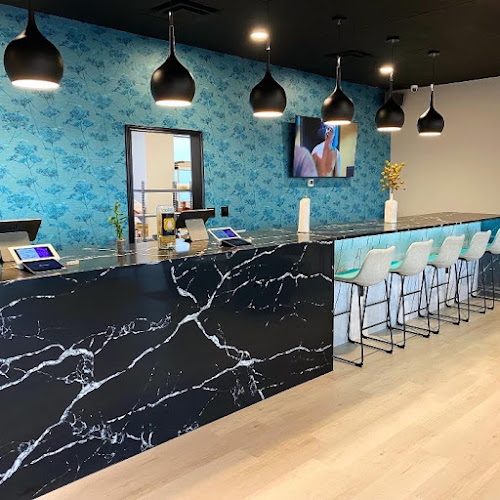 Bombay Vapor in Denton