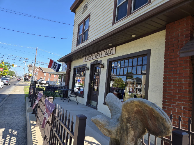 Boswell's Pipes & Cigars in Chambersburg