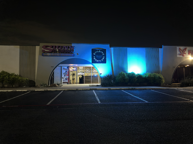 Building 21 Smoke & Vape in Lake Worth