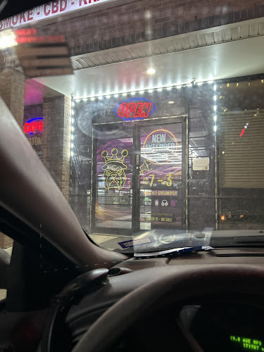 Bullys Vape Shop in Denton