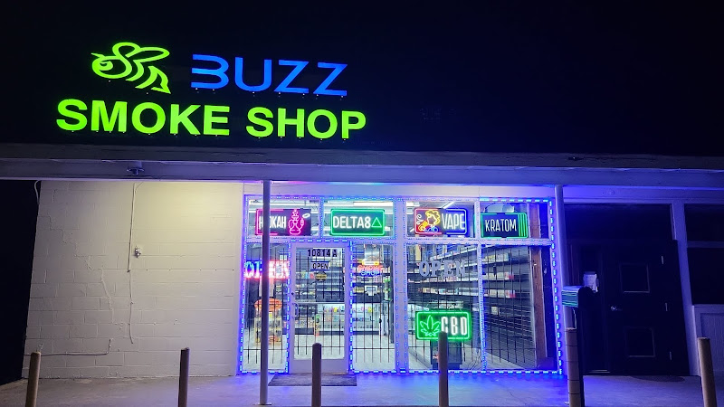 Buzz Smoke Shop 2 in Manor
