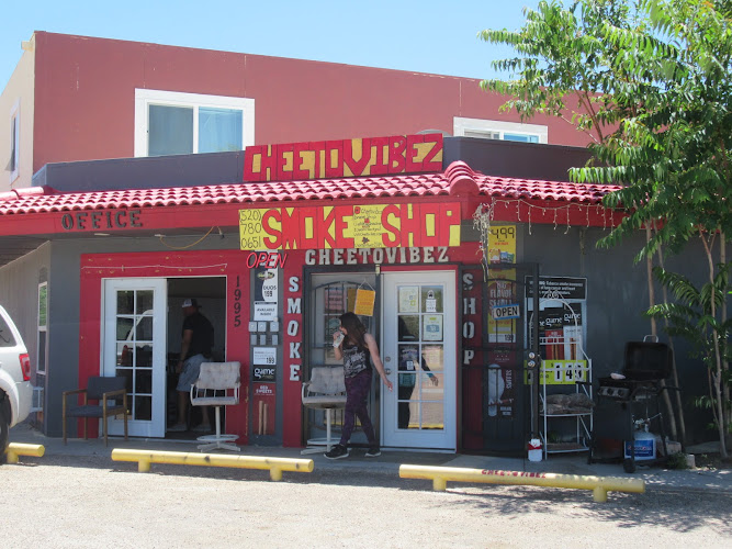 CheetoVibez Smoke Shop in Oracle