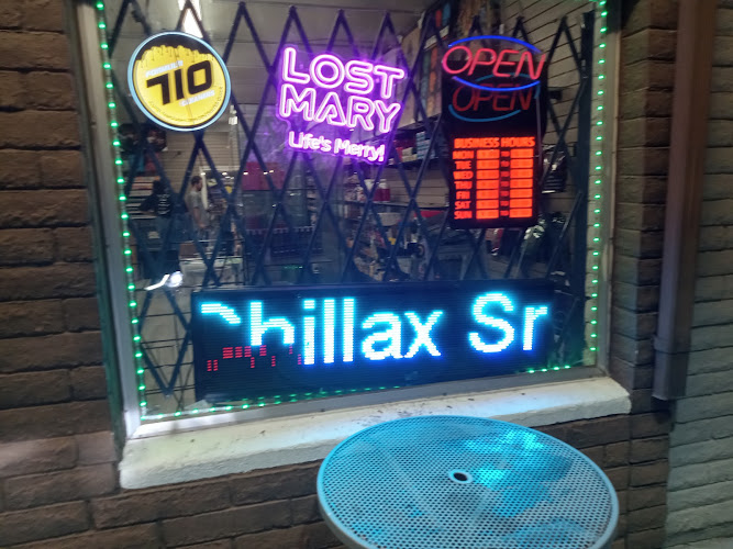 Chillax Smoke & Vape in Peoria