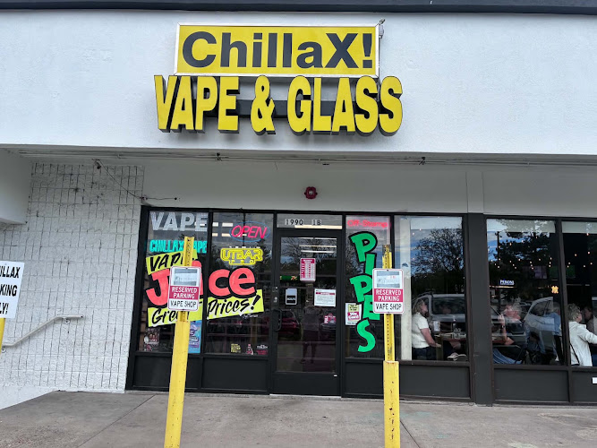Chillax vape shop in Lakewood