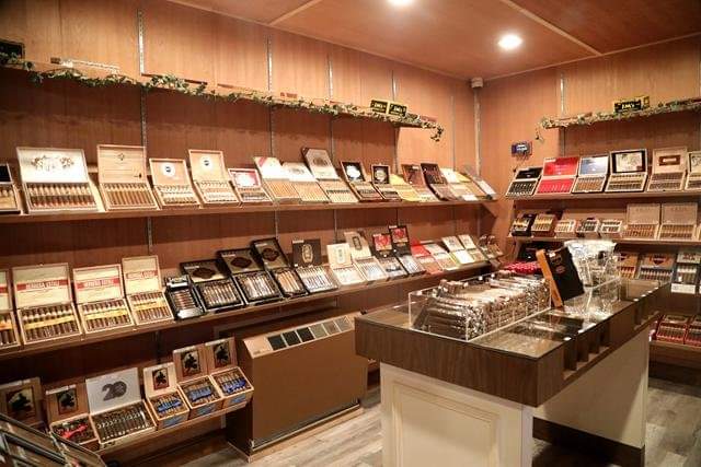 Cigar Vibes in Campbell