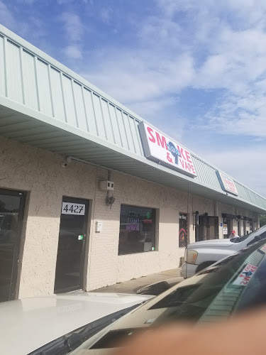 cloud 9 smoke and vape in North Fort Myers