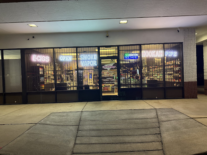 Cloud Bar Smokes and Vapes in Centennial