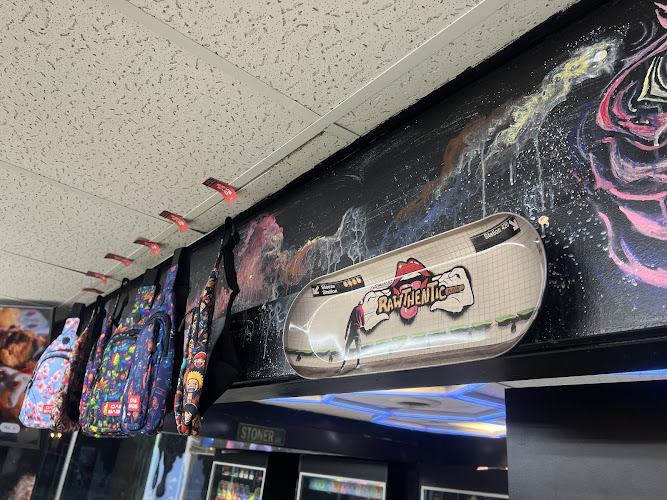 Cloud Chaserz Smoke Shop in Lakewood