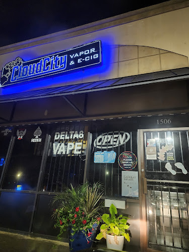 CloudCity Vapor & E-Cig in Byron