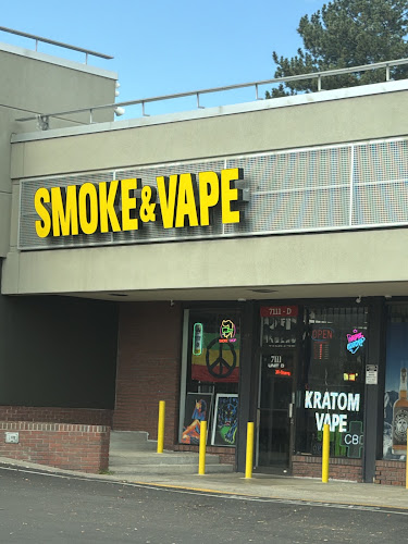 Cloudz Crossing Smoke and Vape in Lakewood