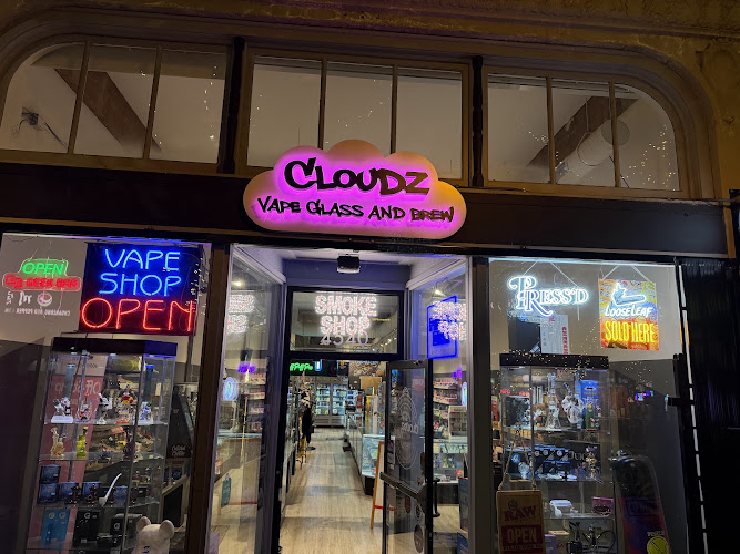 Cloudz Vape Glass & Brew in Seattle