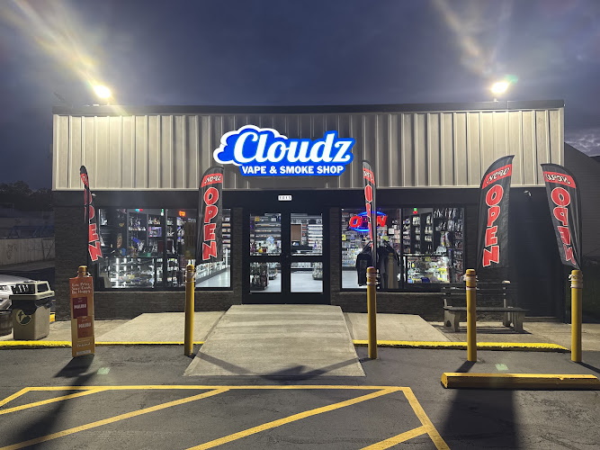 Cloudz vape & smoke shop in Miamisburg