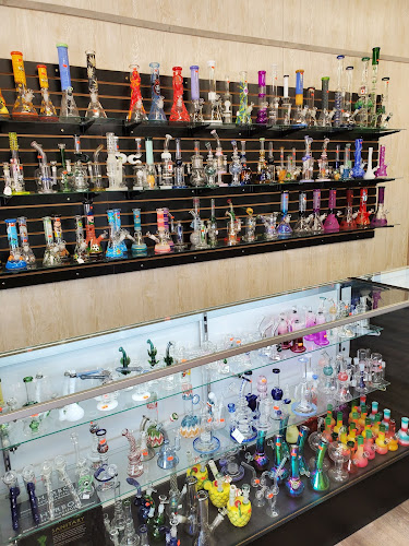 Clyde Smoke and Snack Shop in Clyde