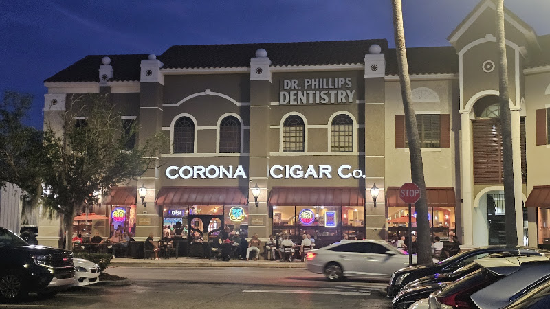 Corona Cigar Company & Drew Estate Lounge, a smoke shop in Orlando, Florida