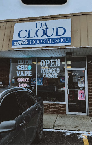 Da Cloud Smoke Shop in Roseville