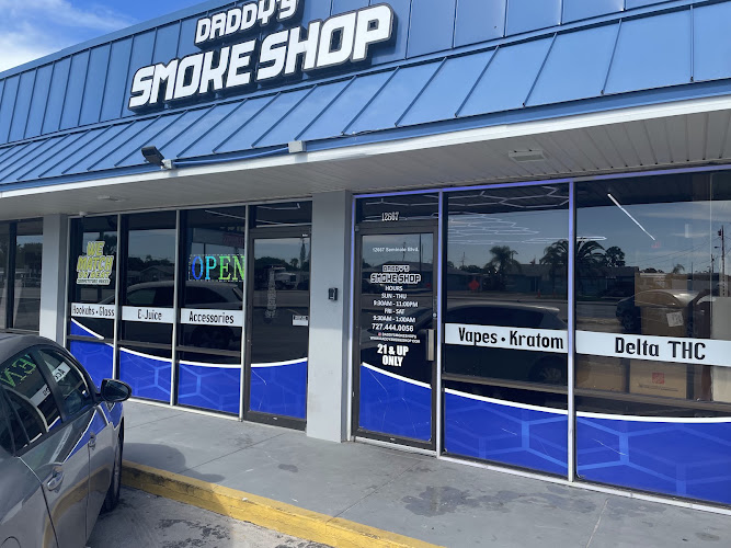 Daddy's Smoke Shop in Largo