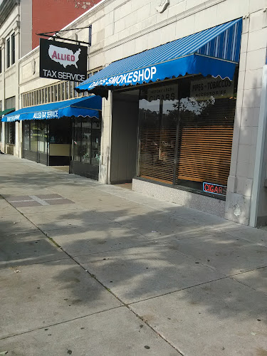 Dad's Smoke Shop in Cleveland