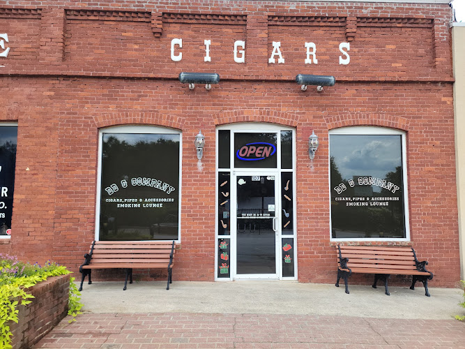 DD & Company, Inc. "Smokes Lounge" in Hiram