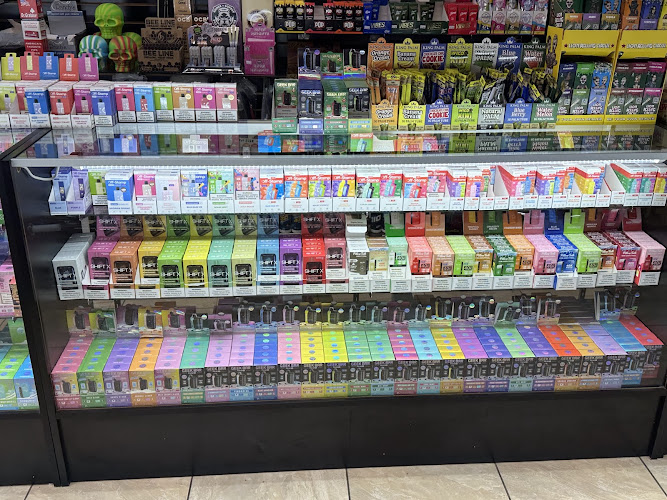 Dely's Smoke Shop in Yuma