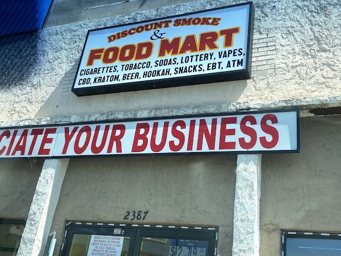 Discount smoke and food mart in Smyrna