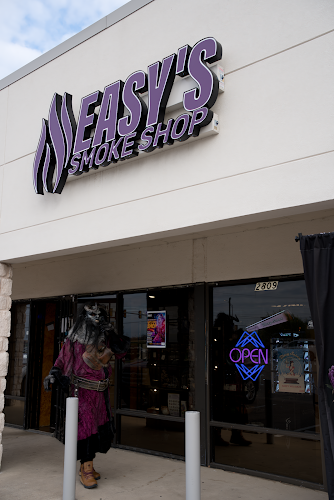 Easy's Smoke Shop in Fort Worth