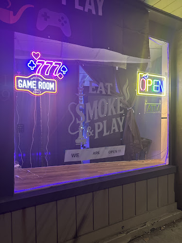 Eat Smoke & Play in Sharon