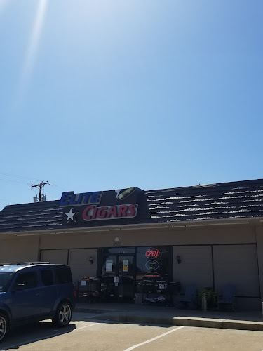 Elite Cigars & Accesories in Plano