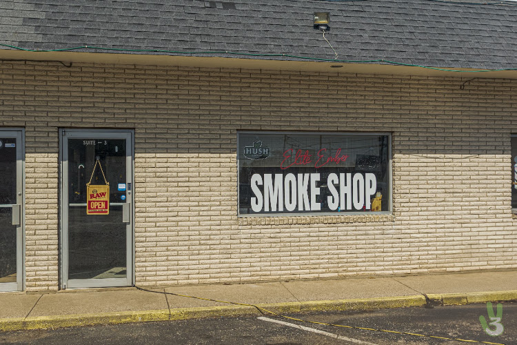 Elite Ember Smoke Shop in Hamilton