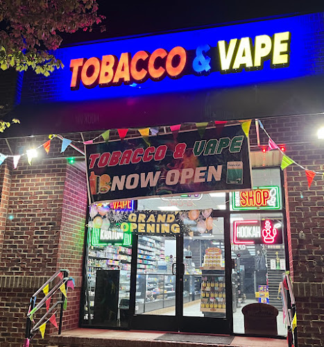 Euphoria 2 Tobacco & Vape in Huntersville