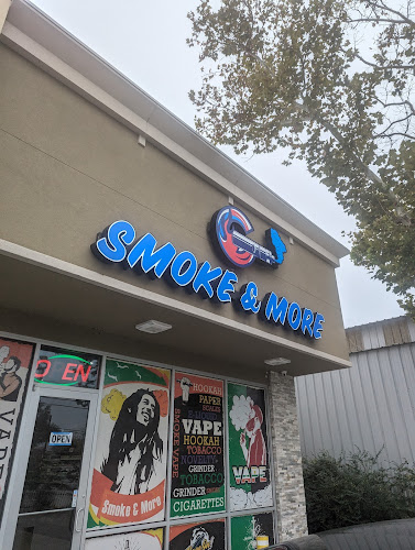 G Smoke & More in Bacliff