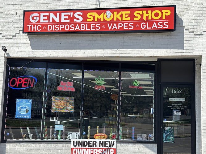 Gene’s smoke shop & DRIVE THRU in Cuyahoga Falls
