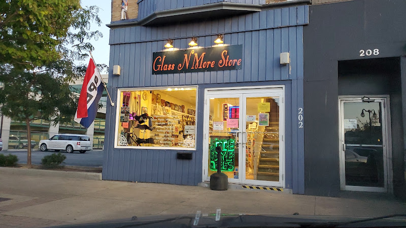 Glass N More Store in Sandusky