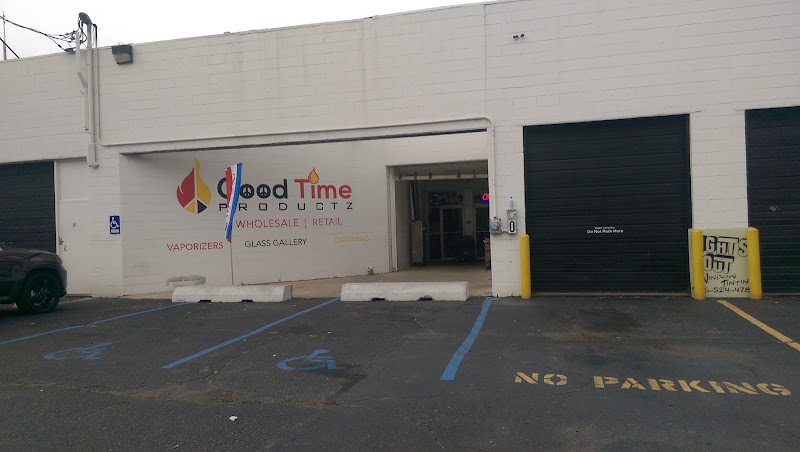 Good Time Super Smoke Shop in Roseville