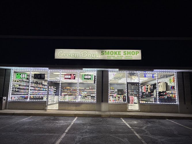 Green boys smoke shop in Elyria