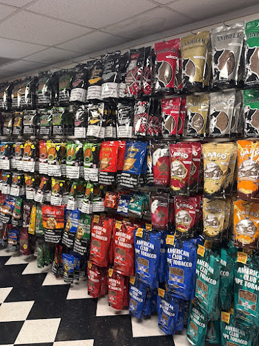 G's Tobacco in Marion