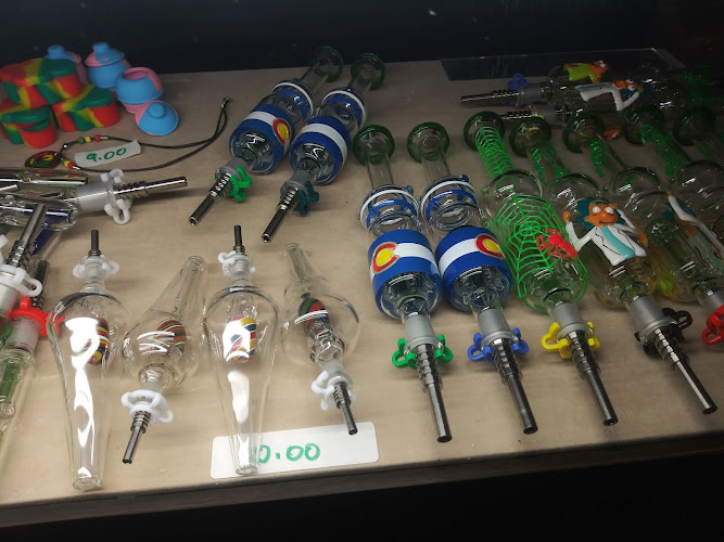 Happy Place Headshop in Las Animas