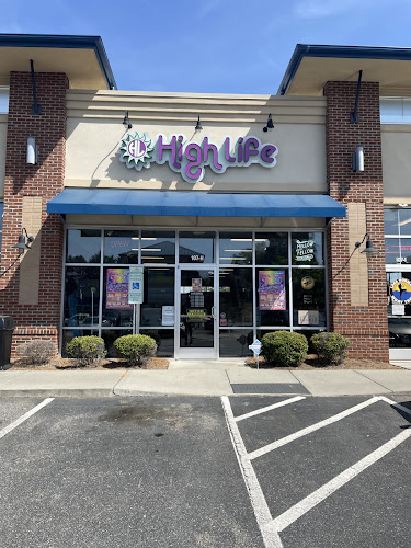 High Life Smoke Shop in Mooresville