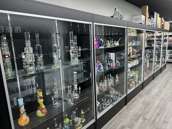 High Mood Smoke Shop in St. Petersburg