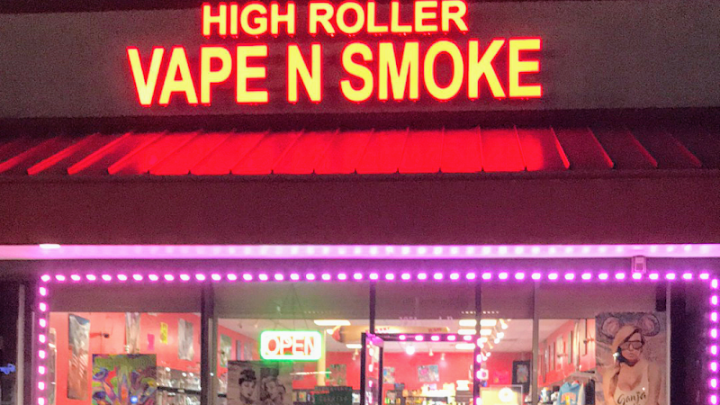 High Roller Vape N Smoke in Beaumont