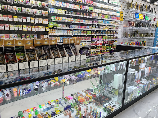 High Supply Smoke Shop in Houston