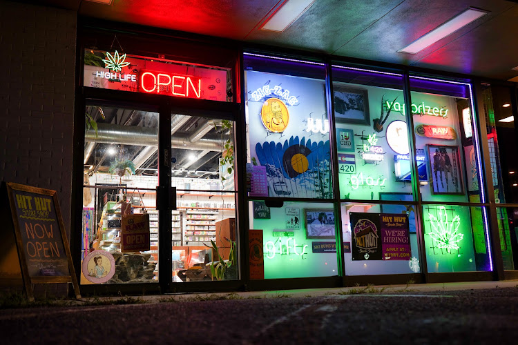 Hit Hut Smoke Shop in Englewood